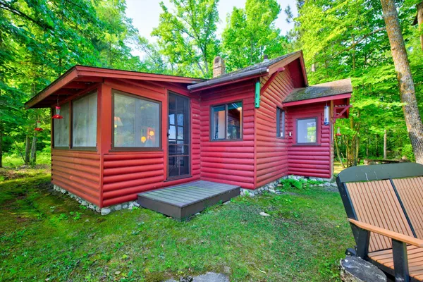 $299,900 | 28288 Junco Drive, Nevis, MN 56467