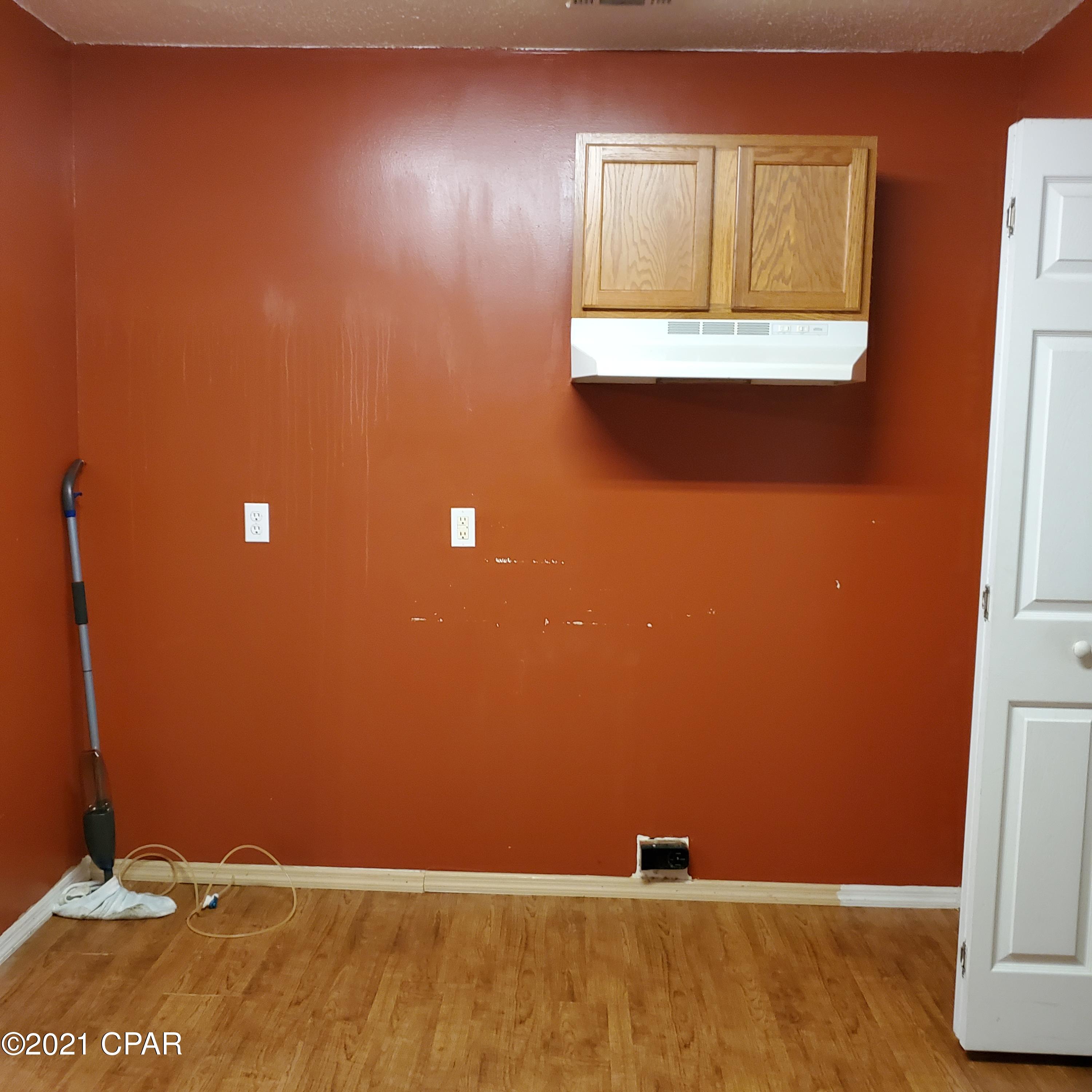 768 Lakepoint Road Alford, FL 32420 - Photo 11 of 22 Gallery Image 11