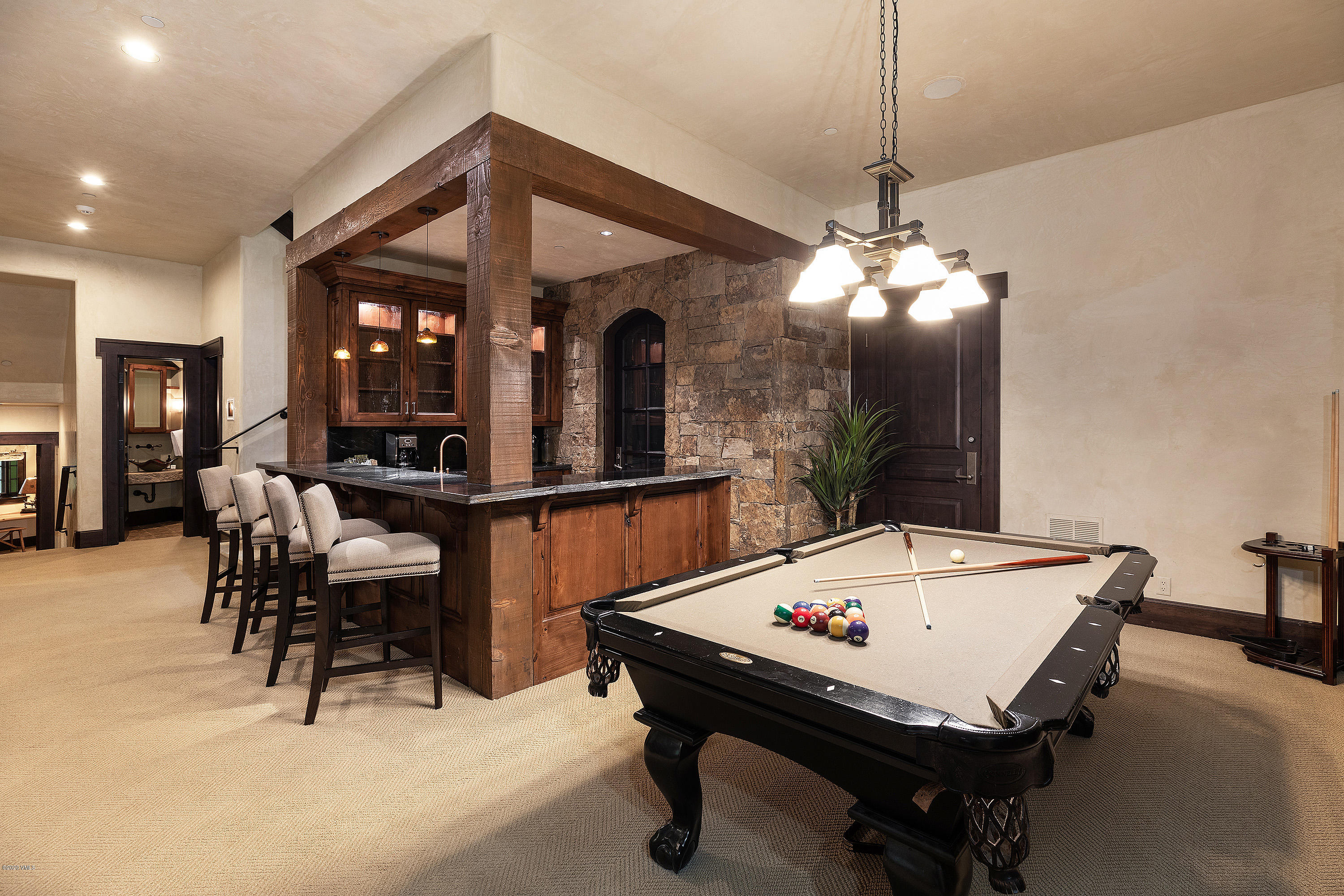 2115 Cresta Road Edwards, CO 81632 - Photo 9 of 32 2115_cresta_rd_interior_bar