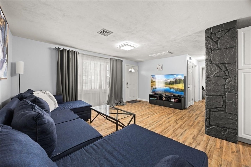 109 Lester Road Brockton, MA 02302 - Photo 9 of 29