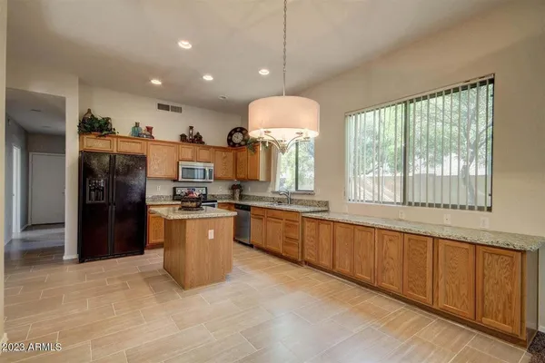 $2,700 | 1805 South Morrison Lane, Gilbert, AZ 85295