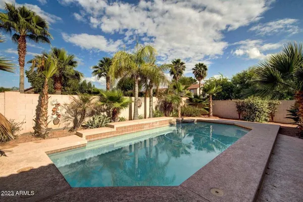 $2,700 | 1805 South Morrison Lane, Gilbert, AZ 85295