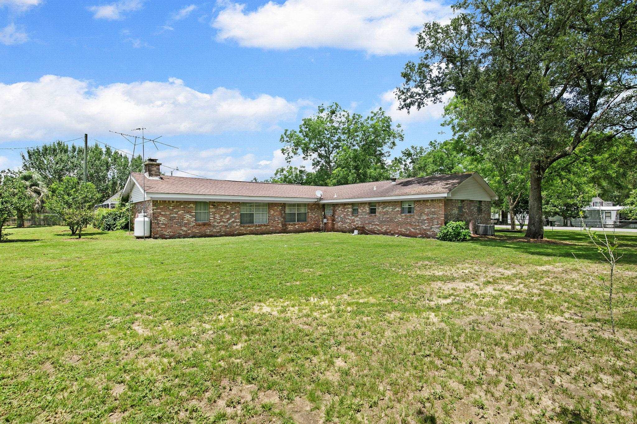 13017 5th Street Lillian, AL 36549 - Photo 33 of 58 FrontOfStructure