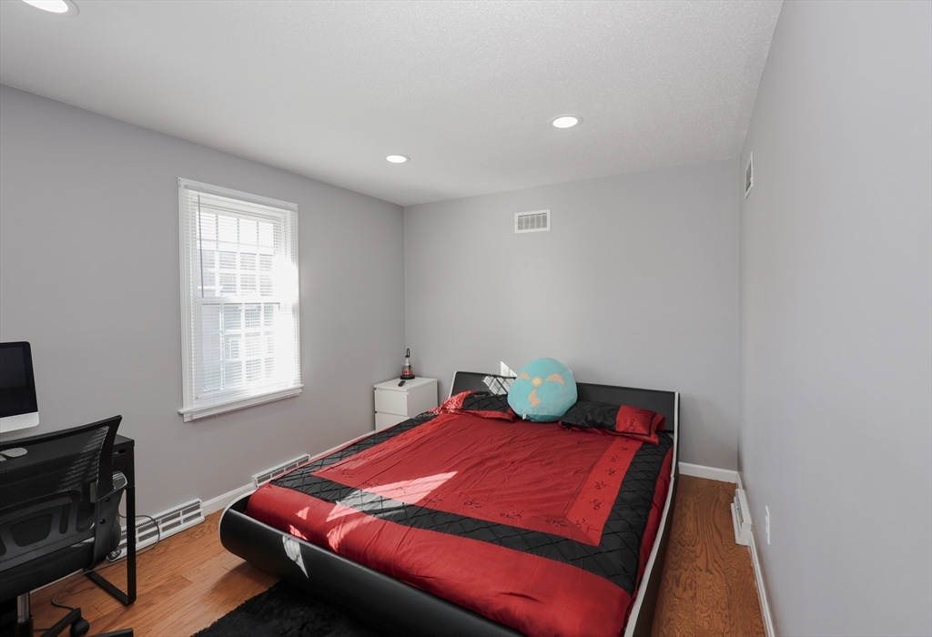 32 A Rockingham Street, Unit 32A Lowell, MA 01852 - Photo 8 of 33