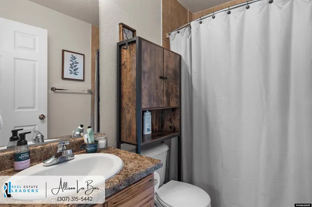 $399,000 | 1096 7th Street, Evansville, WY 82636