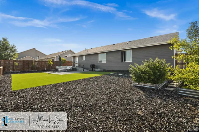 $399,000 | 1096 7th Street, Evansville, WY 82636