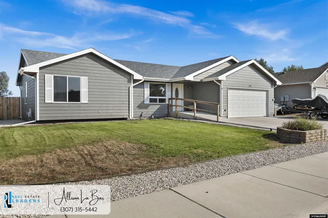 $399,000 | 1096 7th Street, Evansville, WY 82636