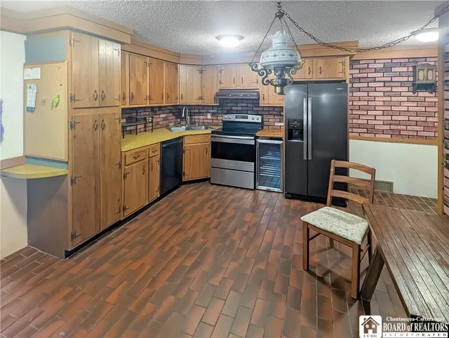 $500,000 | 6040 Mill Street, Chautauqua, NY 14757