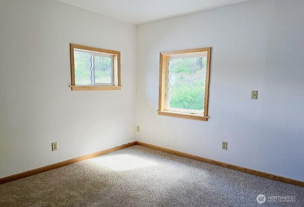 1612 Rickey Canyon Road Kettle Falls, WA 99141 - Photo 18 of 36