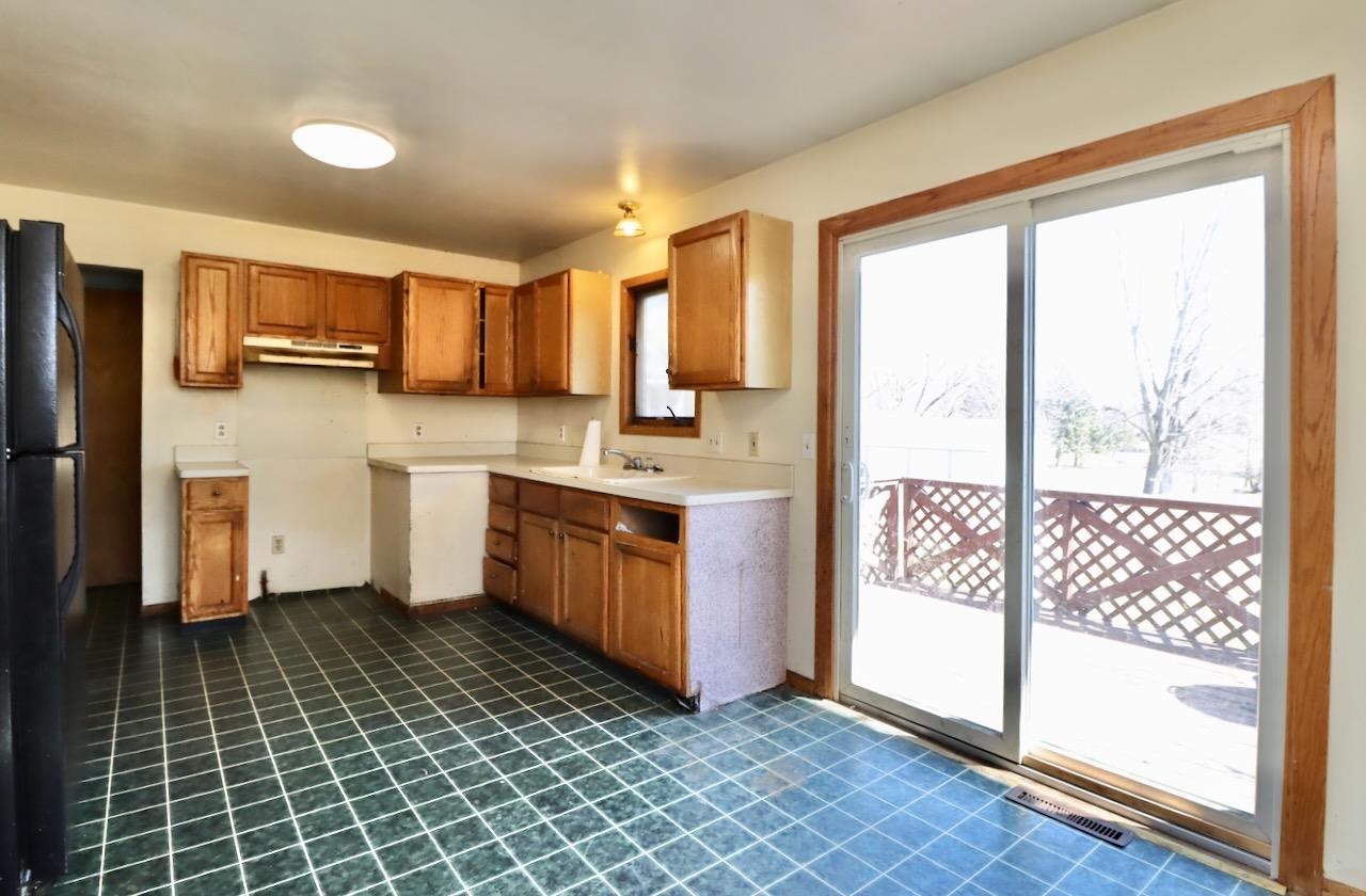 1331 Frederick Street Beloit, WI 53511 - Photo 3 of 19