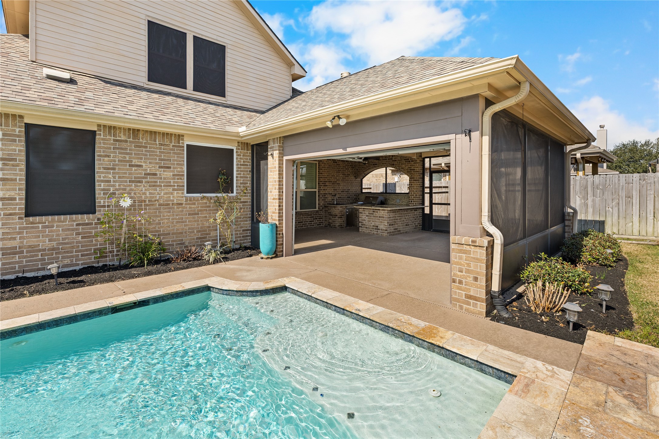 3317 Oak Dale Way Seabrook, TX 77586 - Photo 3 of 40