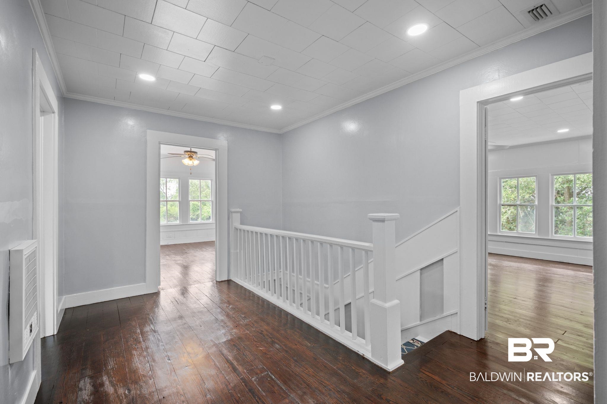 733 Pineville Road Monroeville, AL 36460 - Photo 25 of 68 Interior space featuring recessed lighting, visible vents, ornamental molding, and hardwood / wood-style floors