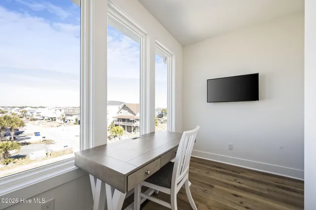 $1,750,000 | 66 East 2nd Street, Ocean Isle Beach, NC 28469