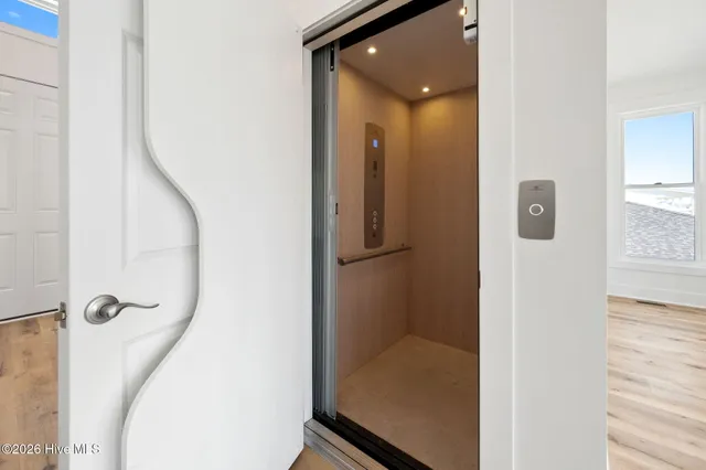 $1,750,000 | 66 East 2nd Street, Ocean Isle Beach, NC 28469