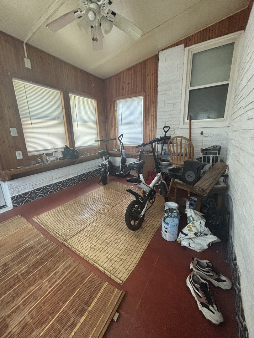 3001 44th Street Moline, IL 61265 - Photo 15 of 31