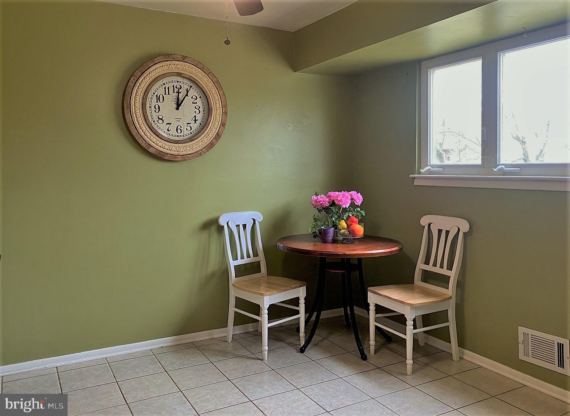 73 Falmouth Road Hamilton, NJ 08620 - Photo 8 of 19
