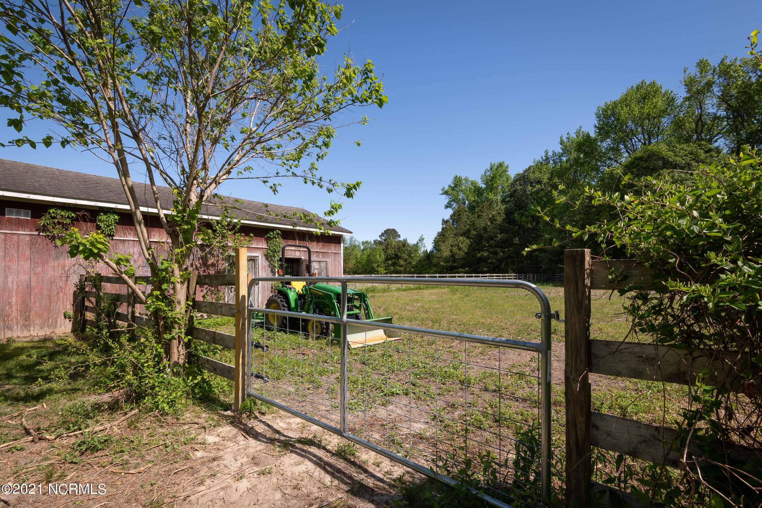 4354 Barrett Road Farmville, NC 27828 - Photo 21 of 50 4354_Barrett-35