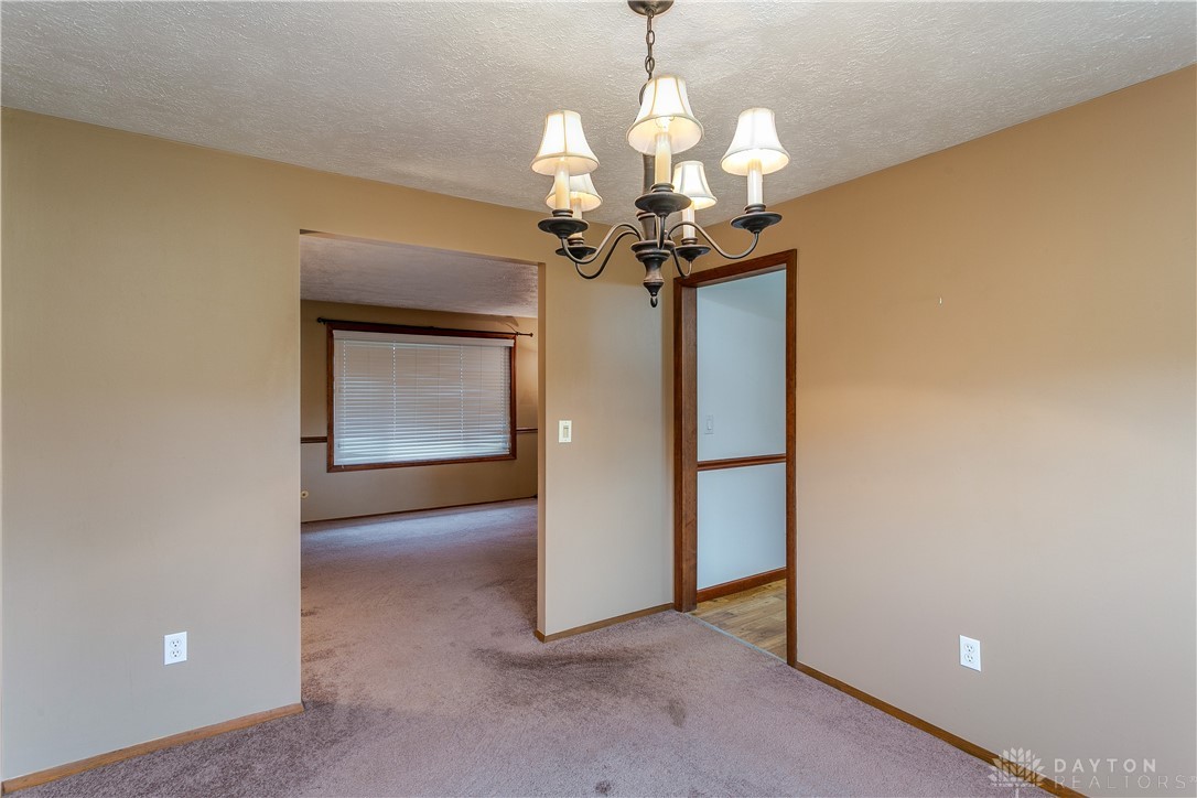 215 Kent Road Tipp City, OH 45371 - Photo 11 of 40 Gallery Image 11