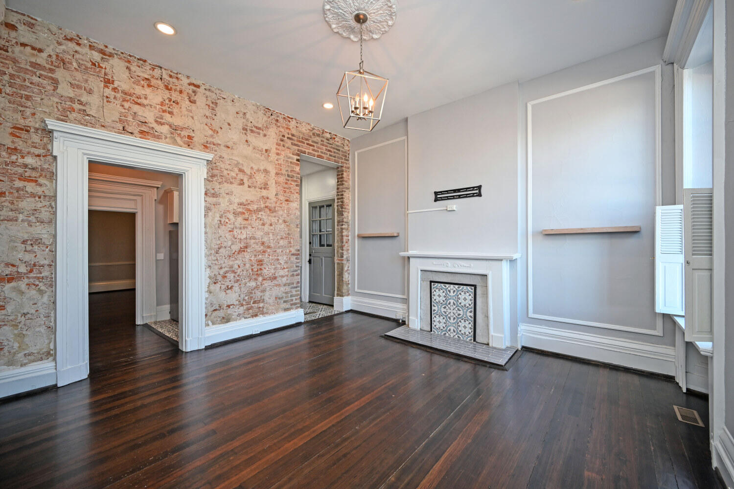 229 Riverside Drive, Unit 1F Covington, KY 41011 - Photo 8 of 40 229RiversideDr1F_16