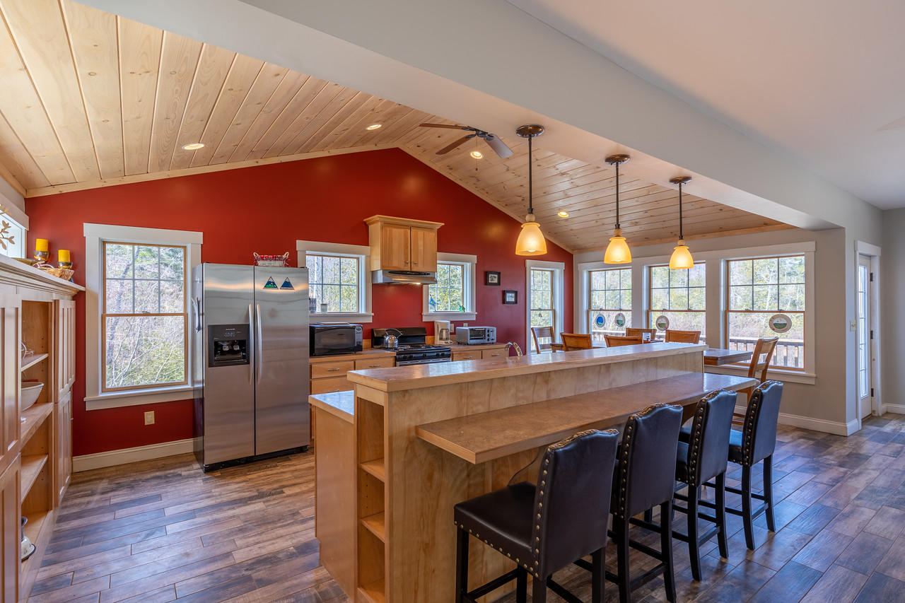 1024 North Ridge Road, Unit 1 Carrabassett Valley, ME 04947 - Photo 4 of 35 8