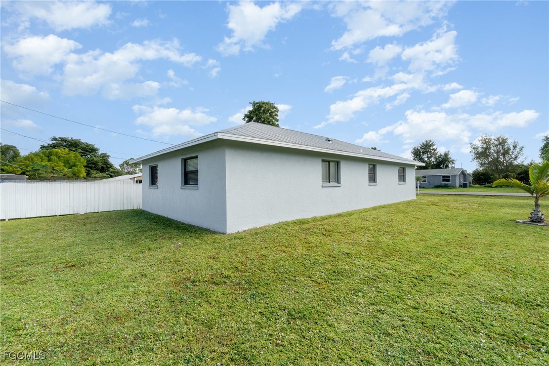 12602 Fourth Street Fort Myers, FL 33905 - Photo 25 of 37