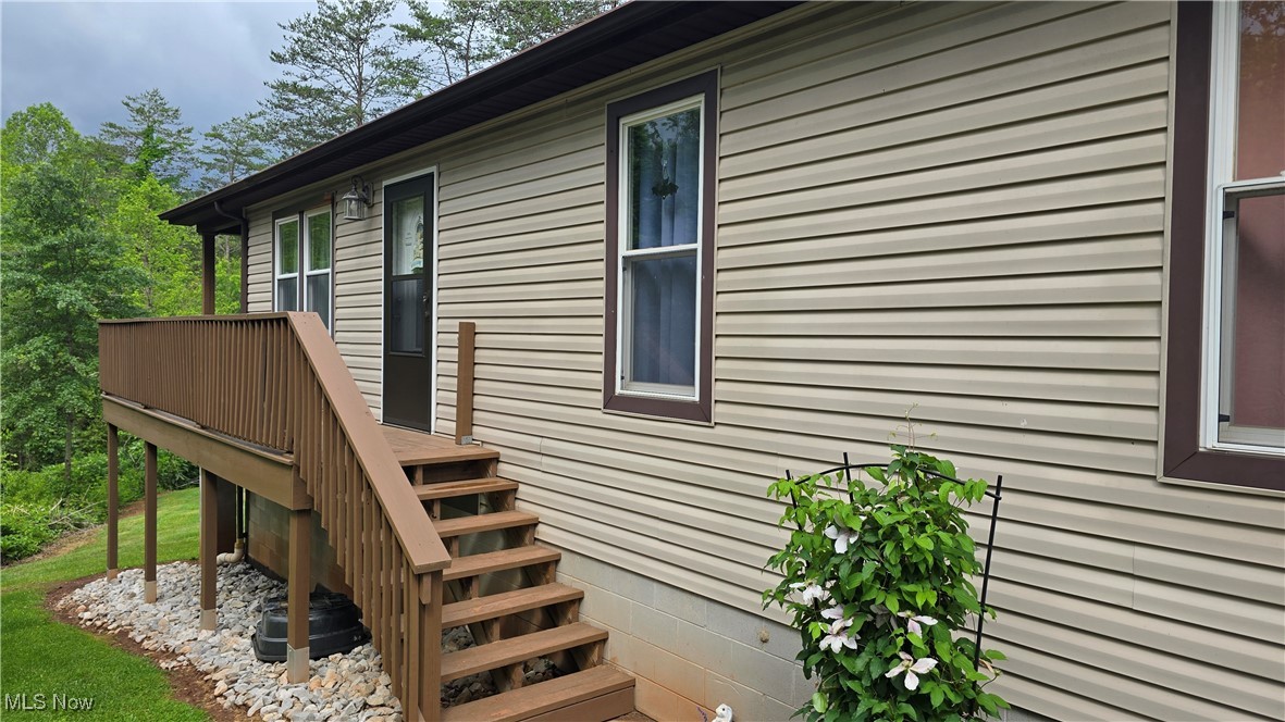762 Farrow Hill Road Davisville, WV 26142 - Photo 3 of 25 Gallery Image 3