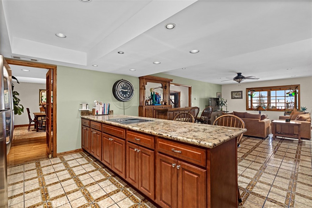 1746 Rudell Road Burbank, CA 91501 - Photo 19 of 41