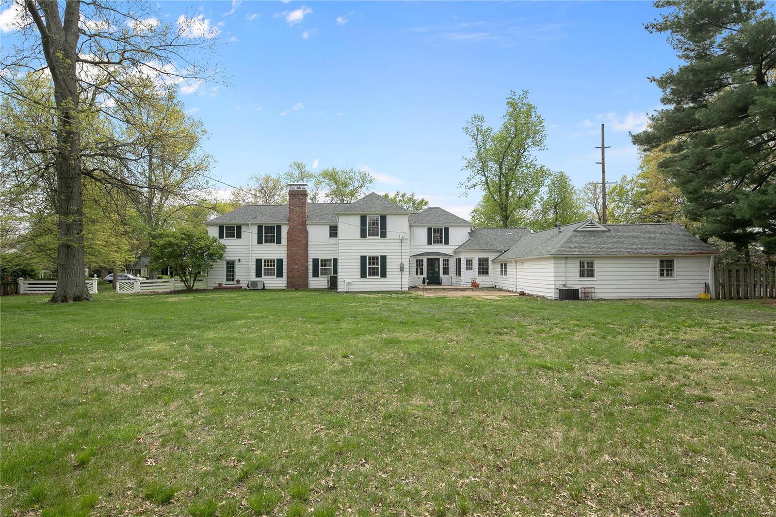 11 Warson Terrace Drive Ladue, MO 63124 - Photo 6 of 27