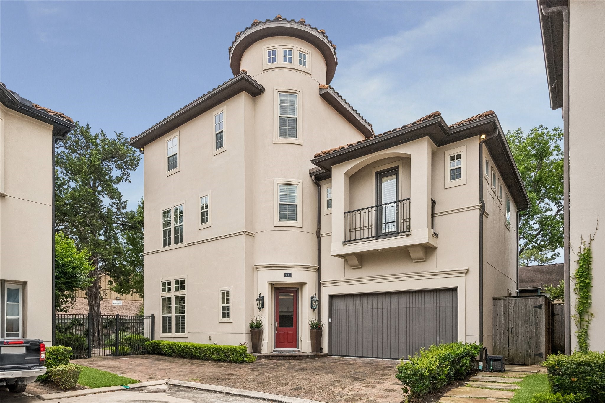 907 Queen Annes Road Houston, TX 77024 - Photo 1 of 31 Situated on a desirable corner lot with rare additional green space, this residence offers parking for up to 5 vehicles, including an attached 2-car garage and private double-wide driveway.