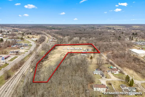 $699,000 | 104 McClellan Street, Hillsdale, MI 49242