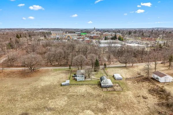 $699,000 | 104 McClellan Street, Hillsdale, MI 49242