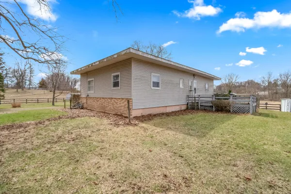 $699,000 | 104 McClellan Street, Hillsdale, MI 49242