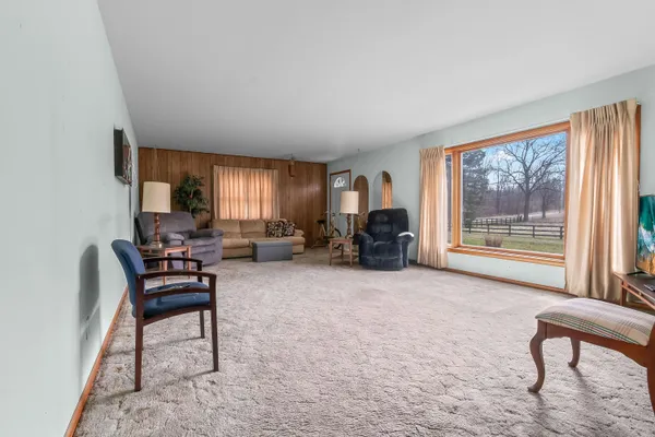 $699,000 | 104 McClellan Street, Hillsdale, MI 49242