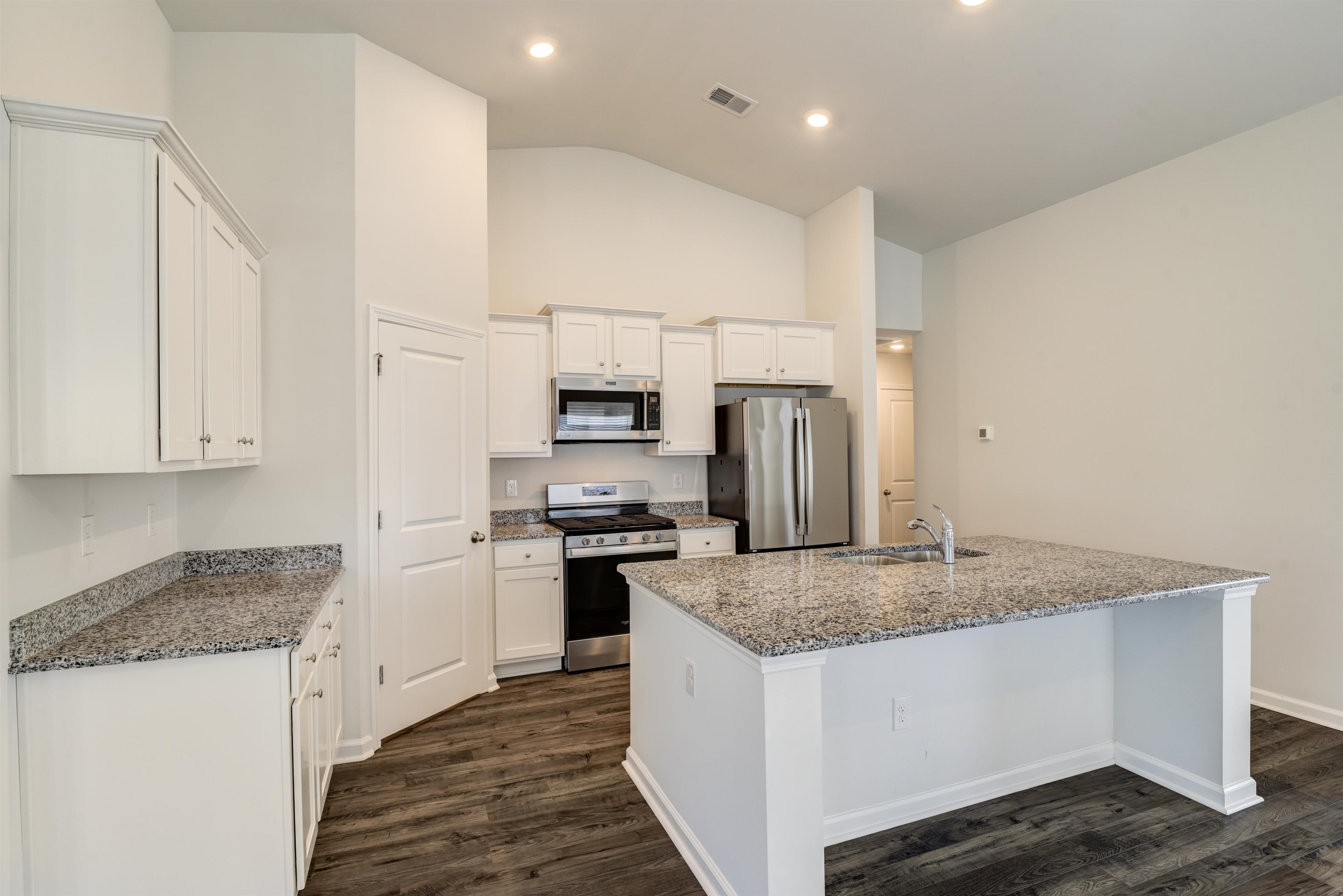 375 Logan Street Little River, SC 29566 - Photo 9 of 43