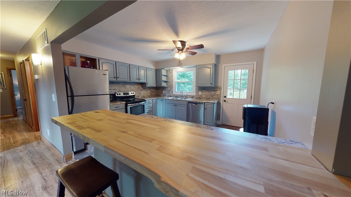 5667 Laskey Road Rome, OH 44085 - Photo 5 of 22