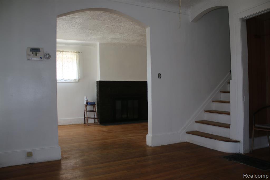 8921 Littlefield Street Detroit, MI 48228 - Photo 7 of 37