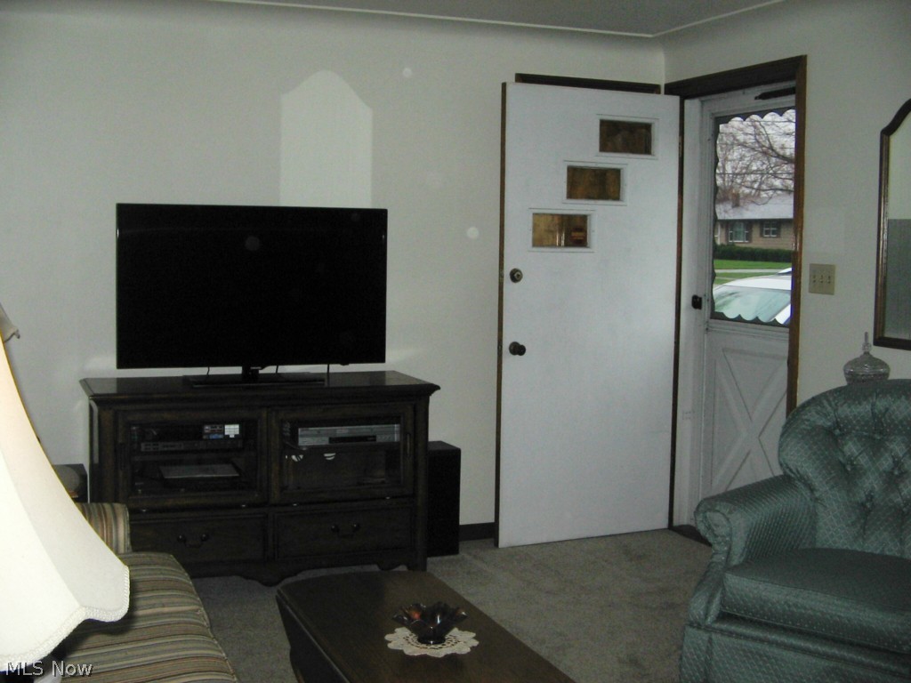 920 Pinecrest Road Girard, OH 44420 - Photo 3 of 14 Gallery Image 3
