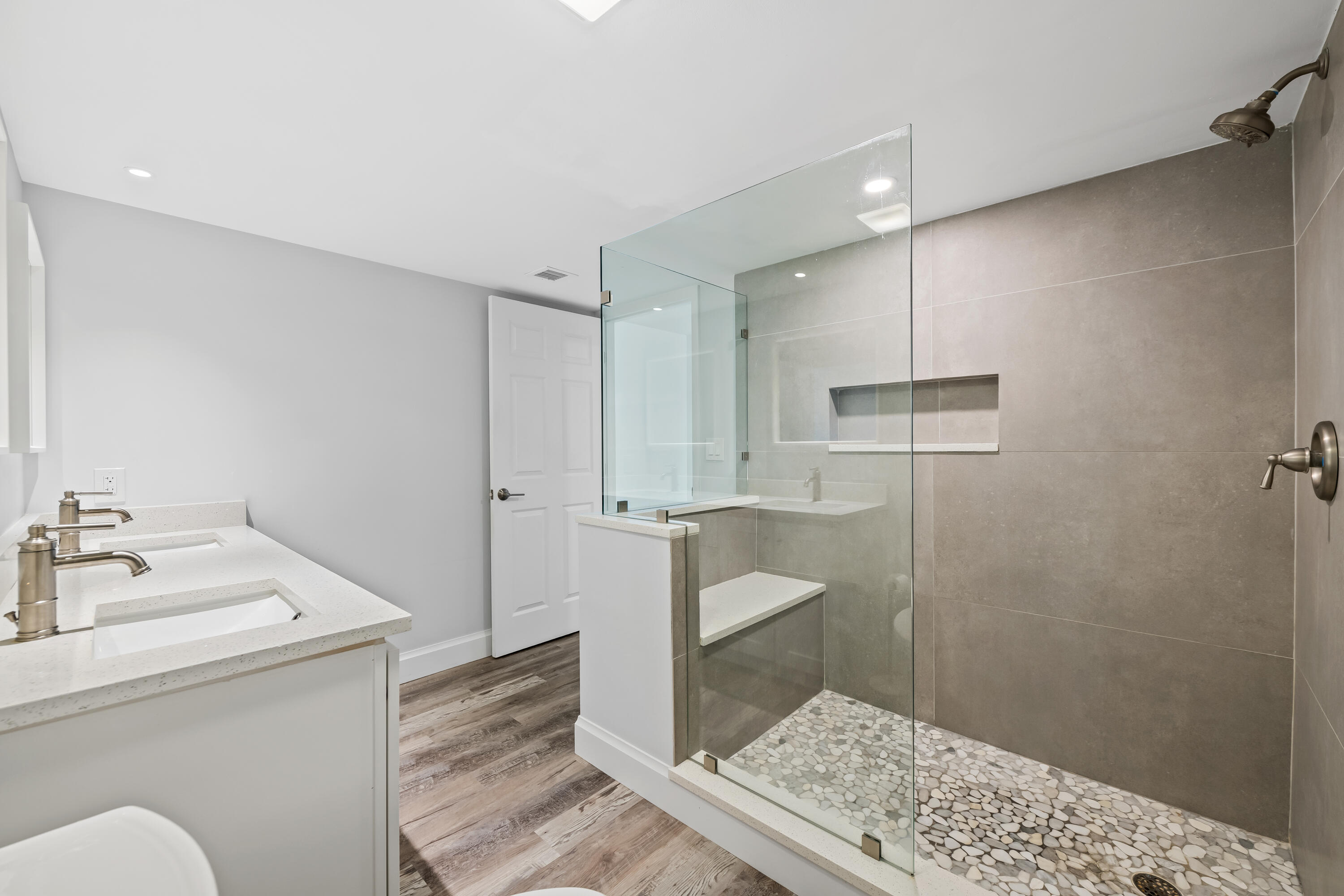 799 Jeffery Street, Unit 202 Boca Raton, FL 33487 - Photo 26 of 39 a bathroom with a sink and a mirror