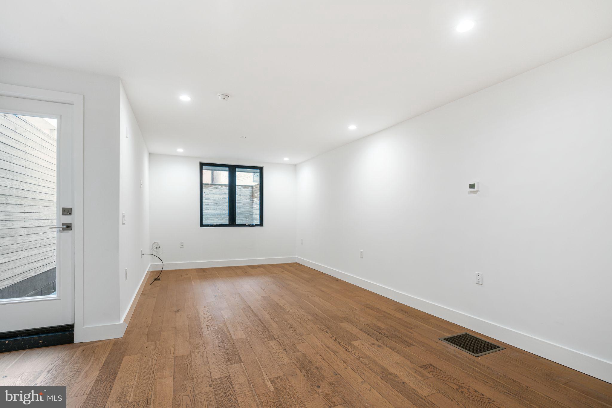 1433 Fitzwater Street, Unit 1 Philadelphia, PA 19146 - Photo 6 of 21