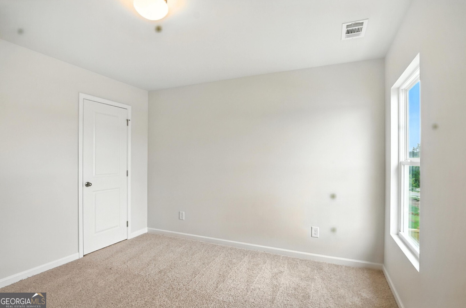 6 Umber Lane Newnan, GA 30263 - Photo 30 of 43 a view of an empty room