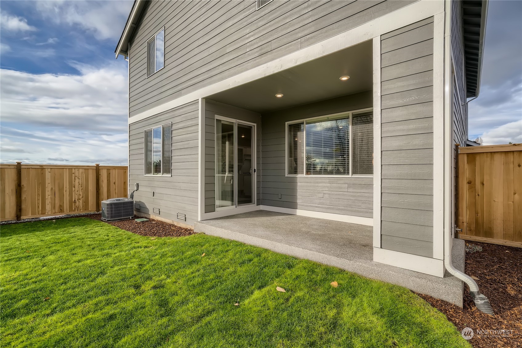21017 42nd Avenue Southeast, Unit 114 Bothell, WA 98021 - Photo 20 of 22 a view of a backyard with a garden