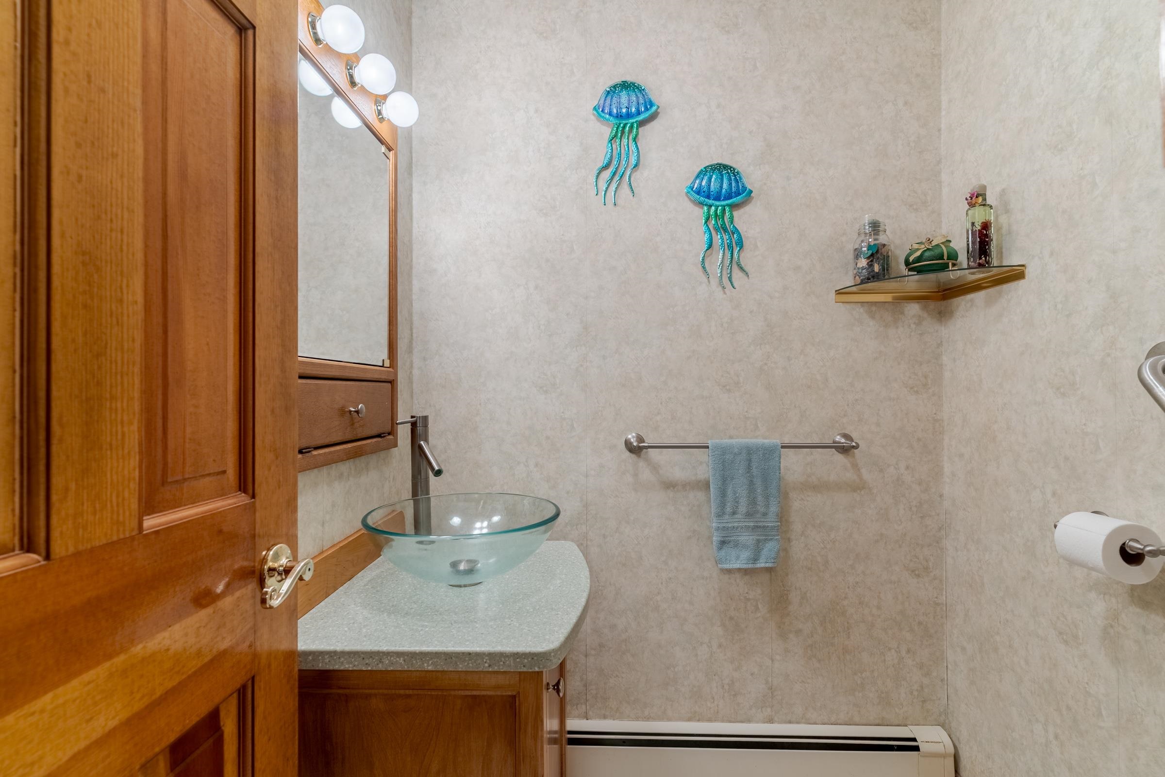 23 Blue Hills Drive Rochester, NH 03839 - Photo 5 of 37