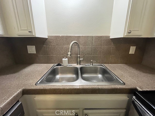 45313 Sunset Lane, Unit B6 #3 Palm Desert, CA 92260 - Photo 6 of 19 a close view of sink and tap