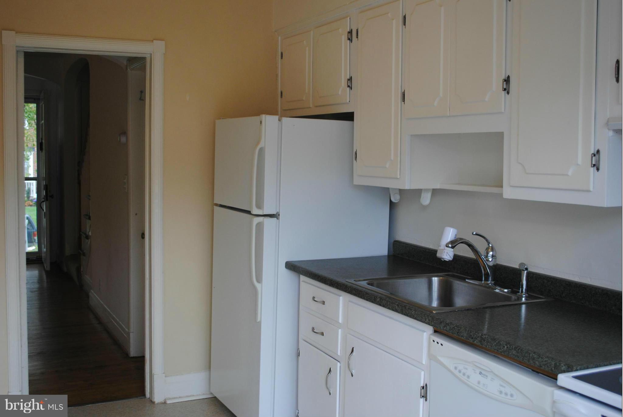 14 Dunkirk Road Baltimore, MD 21212 - Photo 7 of 19 Kitchen