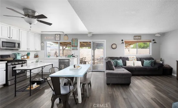 $739,000 | 21515 Alaminos Drive, Saugus, CA 91350