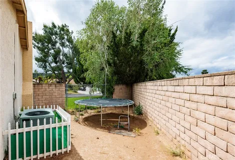 $739,000 | 21515 Alaminos Drive, Saugus, CA 91350