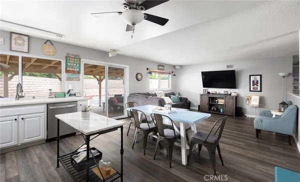 $739,000 | 21515 Alaminos Drive, Saugus, CA 91350