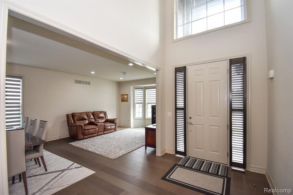 5437 Rangemore Drive Troy, MI 48085 - Photo 5 of 64