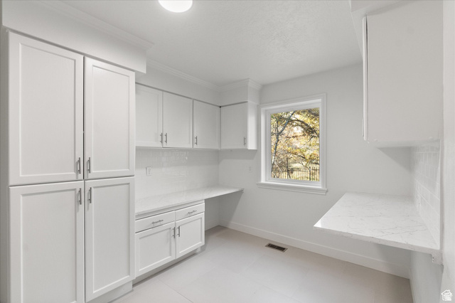 2078 Spring Oaks Drive Springville, UT 84663 - Photo 21 of 40 Large pantry from Kitchen