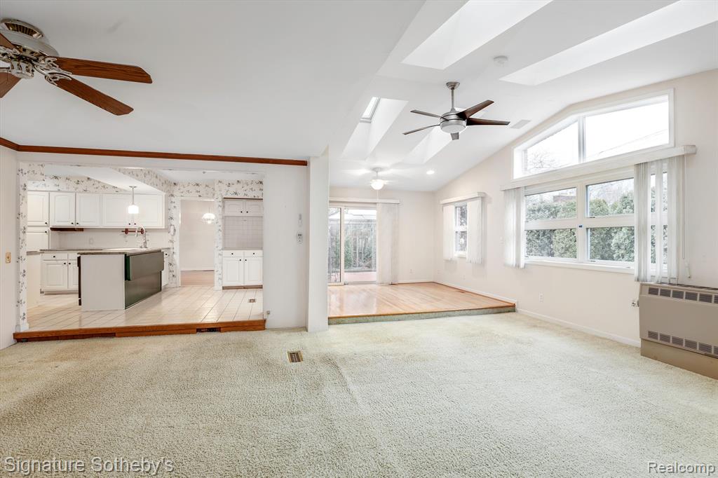 915 Cook Road Grosse Pointe Woods, MI 48236 - Photo 12 of 38